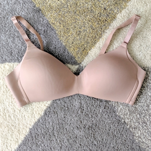 Warner's Other - Warner's Smoothing Bra - Size 34B